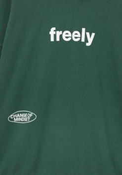 PULL & BEAR Contrast Slogan - Felpa Con Cappuccio - Dark Green -PULL - BEAR Negozio 01b6cad68a484f17adf8592fa4b40091