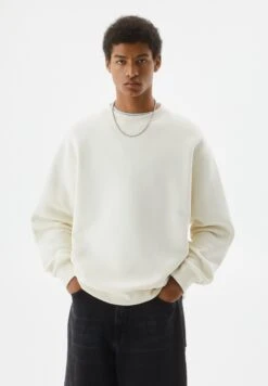 PULL & BEAR Basic Coloured Round NeckFelpaWhite Uomo Maglieria E Felpe PUC21009K-A11 -PULL - BEAR Negozio 051aeab77e0c42489d8e3042e20335e7