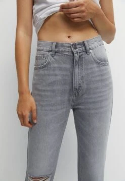 PULL & BEAR Ripped- Jeans A Sigaretta - Grey -PULL - BEAR Negozio 05313070eea145d39ba12a527f79bce1