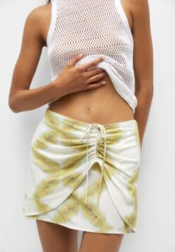 PULL & BEAR Printed With Gathered Detail- Minigonna - Light Green -PULL - BEAR Negozio 0598f82e775c4770999c473b480e1250