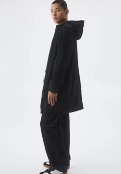 PULL & BEAR Rubberised - Parka - Black -PULL - BEAR Negozio 05cf6d7ed5fb4420a4ad6874aa57457b