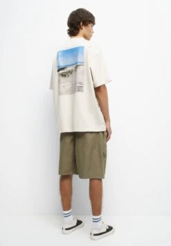PULL & BEAR With Photographic Stwd Print.T-Shirt Con StampaSand Uomo T-shirt E Polo PUC22O1OD-B11 -PULL - BEAR Negozio 06d7c9327c534f0ca8ad2ab2c1e0c5e0