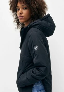 PULL & BEAR Pouch Pocket Giacca Da Mezza StagioneBlack Donna Giacche E Blazer PUC21U0FZ-Q11 13 PULL & BEAR Pouch Pocket Giacca Da Mezza StagioneBlack Donna Giacche E Blazer PUC21U0FZ-Q11 -PULL - BEAR Negozio 073b7b6e9a1d4a20b326ea55073ce14c