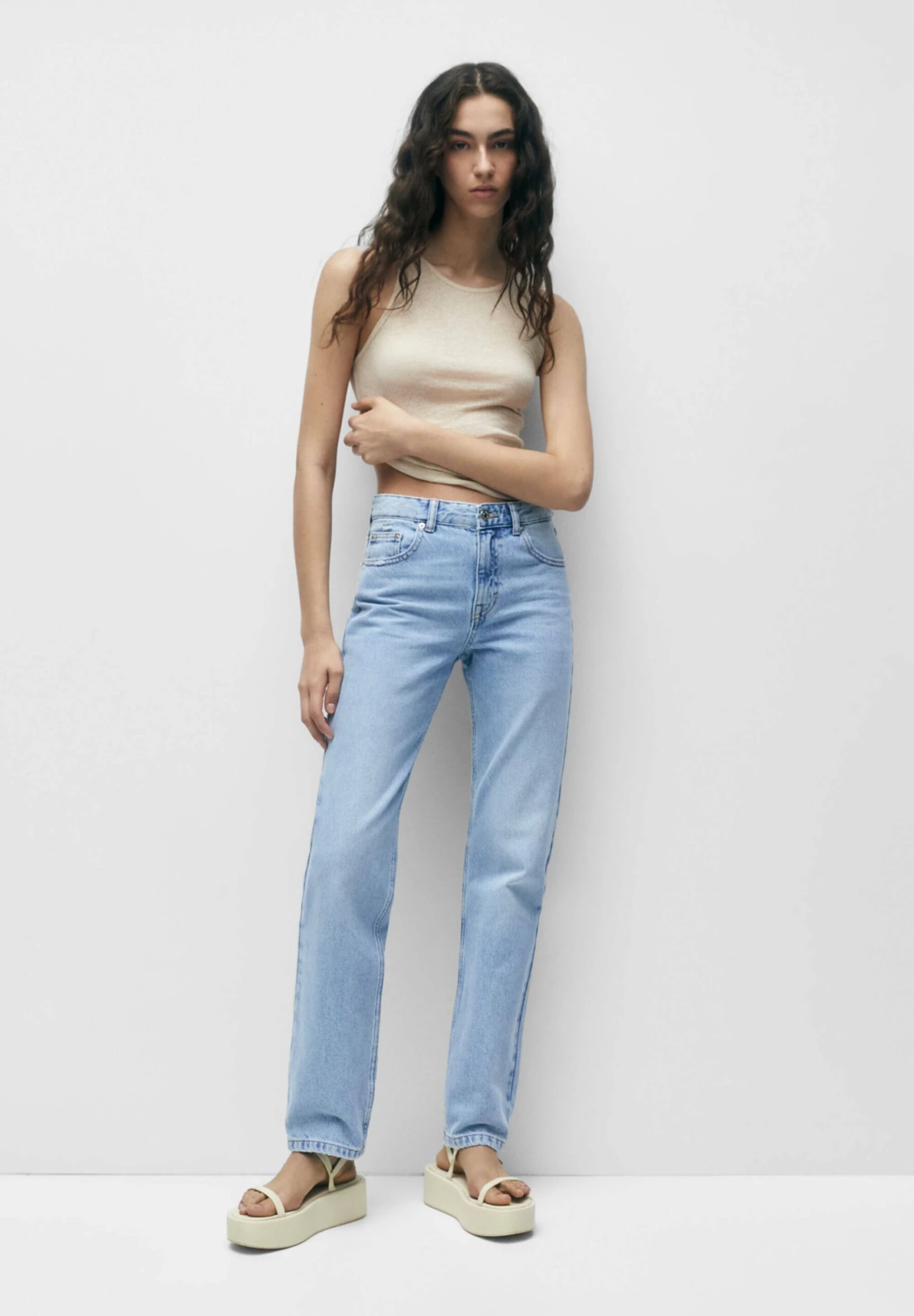 PULL & BEAR Mid Waist FadedJeans A SigarettaLight Blue Denim Donna Jeans PUC21N0KX-K11 4 PULL & BEAR Mid Waist FadedJeans A SigarettaLight Blue Denim Donna Jeans PUC21N0KX-K11 - immagine 2