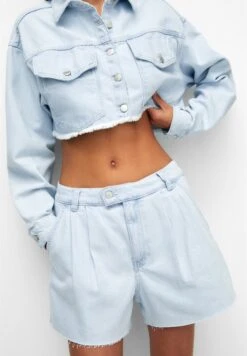 PULL & BEAR Darted - Shorts Di Jeans - Stone Blue Denim -PULL - BEAR Negozio 0e8e3156406f46b28bdcfe5c1f749638
