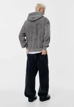 PULL & BEAR NEW YORK GRAPHIC - Felpa Con Cappuccio - Grey -PULL - BEAR Negozio 116e945dc255457f8e82f528be227e43