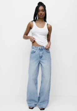 PULL & BEAR Jeans A ZampaLight Blue Donna Jeans PUC21N0KI-K11 -PULL - BEAR Negozio 1276ce0f97f242119c7482e95930b59b