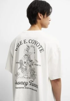 PULL & BEAR Looney Tunes - T-Shirt Con Stampa - White -PULL - BEAR Negozio 13520d21a8cb45a7b96d74b28a4b5b18