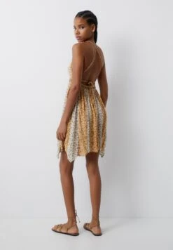 PULL & BEAR Short StrappyVestito EstivoOchre Donna Vestiti PUC21C14R-O11 -PULL - BEAR Negozio 155f201f236d49fcb56cd786a8b5d8c7