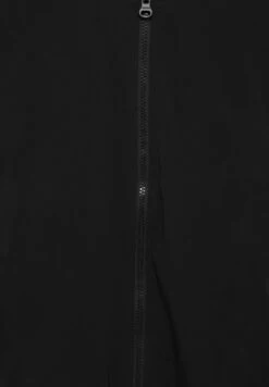 PULL & BEAR Lightweight - Giubbotto Bomber - Black -PULL - BEAR Negozio 1ba7f01cf2ca4884ac6a9abe35eda812