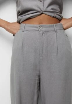 PULL & BEAR Rustic Straight Fit PantaloniGrey Donna Pantaloni PUC21A0T6-C11 -PULL - BEAR Negozio 1bdc19a05973485b813fc0d565c1709e