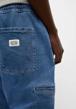 PULL & BEAR Basic Pantaloni SportiviBlue Denim Uomo Pantaloni PUC22E0EQ-K12 -PULL - BEAR Negozio 1c9ebaacefb849b29e8240db1792e29d