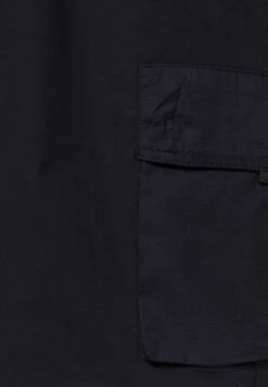 PULL & BEAR JoggerPantaloni SportiviBlack Uomo Pantaloni Sportivi E Joggers PUC22E0ER-Q11 -PULL - BEAR Negozio 1fbe5a1a89094c23ad7e6c12686f27d5