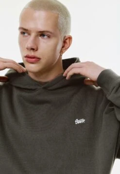 PULL & BEAR STWD EMBROIDERED LOGO - Felpa Con Cappuccio - Dark Grey -PULL - BEAR Negozio 2230b8e1a75c4f9494ae801cd7018f90