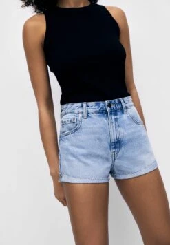 PULL & BEAR Mid-WaistShorts Di JeansBlue Denim Donna Shorts PUC21S0DE-K11 -PULL - BEAR Negozio 22e10f4679c84614aab8ee7c561890b9