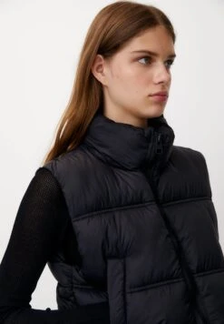 PULL & BEAR Short Puffer - Smanicato - Black -PULL - BEAR Negozio 2528ef3850964047955fac5f73166b30