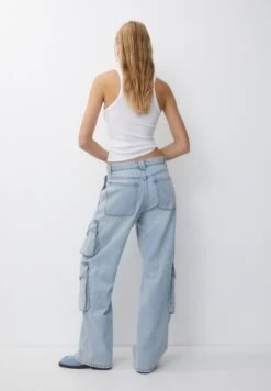 PULL & BEAR Wide-Leg Multi-PocketJeans A SigarettaBlue Denim Donna Jeans PUC21N0MM-K11 -PULL - BEAR Negozio 2a851420c7614be991231a40927bd95a