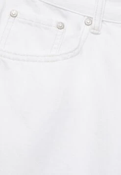 PULL & BEAR BermudaShorts Di JeansWhite Uomo Jeans PUC22F0CB-A11 -PULL - BEAR Negozio 2deb9cf01c3e40899f97c30c8be6ce10