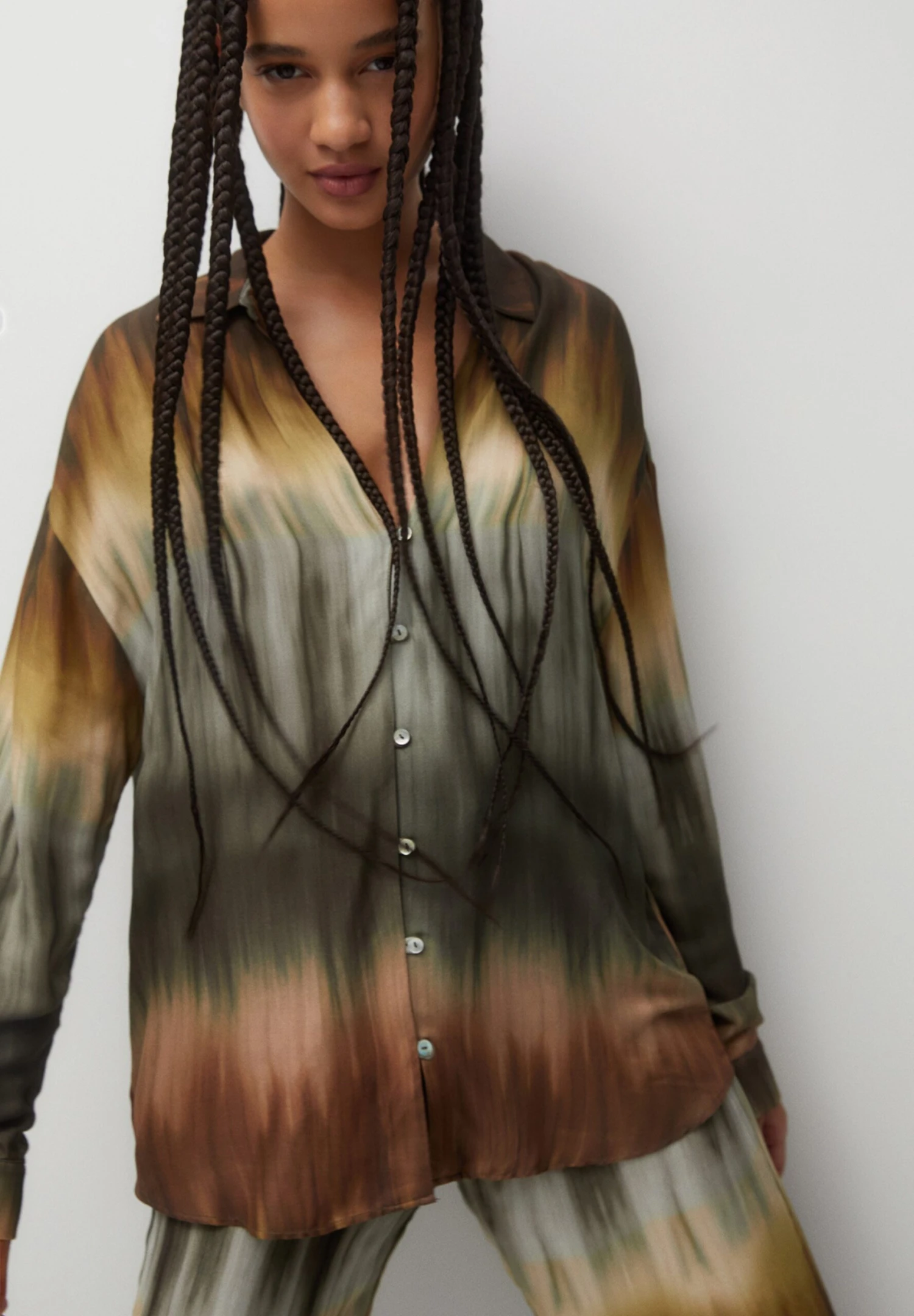 PULL & BEAR Tie-DyeCamiciaOchre Donna Camicie E Bluse PUC21E12K-O12 6 PULL & BEAR Tie-DyeCamiciaOchre Donna Camicie E Bluse PUC21E12K-O12 - immagine 4