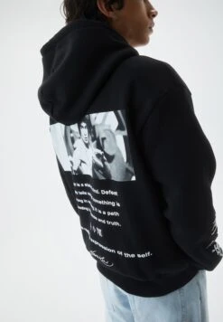 PULL & BEAR Bruce Lee Felpa Con CappuccioBlack Uomo Maglieria E Felpe PUC22S0RA-Q11 -PULL - BEAR Negozio 3154013cc5ab4fefb1e923f97f1d63d7