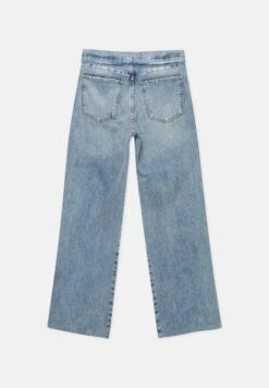 PULL & BEAR Faded Baggy Fit - Jeans A Sigaretta - Light Blue 16 PULL & BEAR Faded Baggy Fit - Jeans A Sigaretta - Light Blue -PULL - BEAR Negozio 37cc6731be40468ba85669dc9875efa0