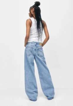 PULL & BEAR Jeans A ZampaLight Blue Donna Jeans PUC21N0KI-K11 -PULL - BEAR Negozio 3bd89f84a36e4480b7493d975b8c122a