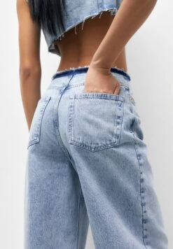 PULL & BEAR Wide Leg With Pleated Cuffs - Jeans A Zampa - Blue Denim -PULL - BEAR Negozio 3ccf9487286041029560485fa8679e76