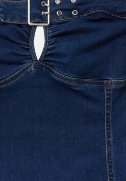 PULL & BEAR With BuckleVestito Di JeansBlue Donna Vestiti PUC21C13F-K11 13 PULL & BEAR With BuckleVestito Di JeansBlue Donna Vestiti PUC21C13F-K11 -PULL - BEAR Negozio 3f16275819b548b8806b1ba7716de867