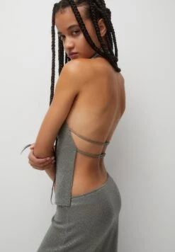 PULL & BEAR Shiny Halter NeckCamicettaLight Green Donna Camicie E Bluse PUC21E12N-M11 11 PULL & BEAR Shiny Halter NeckCamicettaLight Green Donna Camicie E Bluse PUC21E12N-M11 -PULL - BEAR Negozio 3f59520bfb0e4e41baca7ef37145b765