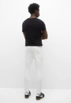 PULL & BEAR Jeans A SigarettaWhite Uomo Jeans PUC22G0LD-A11 -PULL - BEAR Negozio 400f61c1da83474aab5ffeda04d857a7