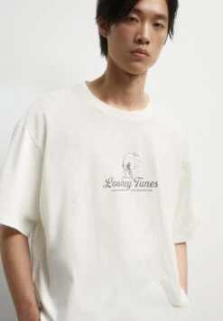 PULL & BEAR Looney Tunes - T-Shirt Con Stampa - White -PULL - BEAR Negozio 4017a0e41ff14051ad6e3ae019d2d5dd