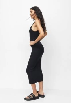 PULL & BEAR Basic MidiVestito Di MaglinaBlack Donna Vestiti PUC21C13Y-Q11 -PULL - BEAR Negozio 42be9105d58941568dfcbab4c9c54c99