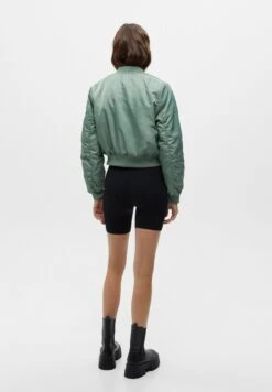 PULL & BEAR BasicGiubbotto BomberKhaki Donna Giacche E Blazer PUC21G0EN-N11 -PULL - BEAR Negozio 48b22a56034846648765fe68c324ed9c