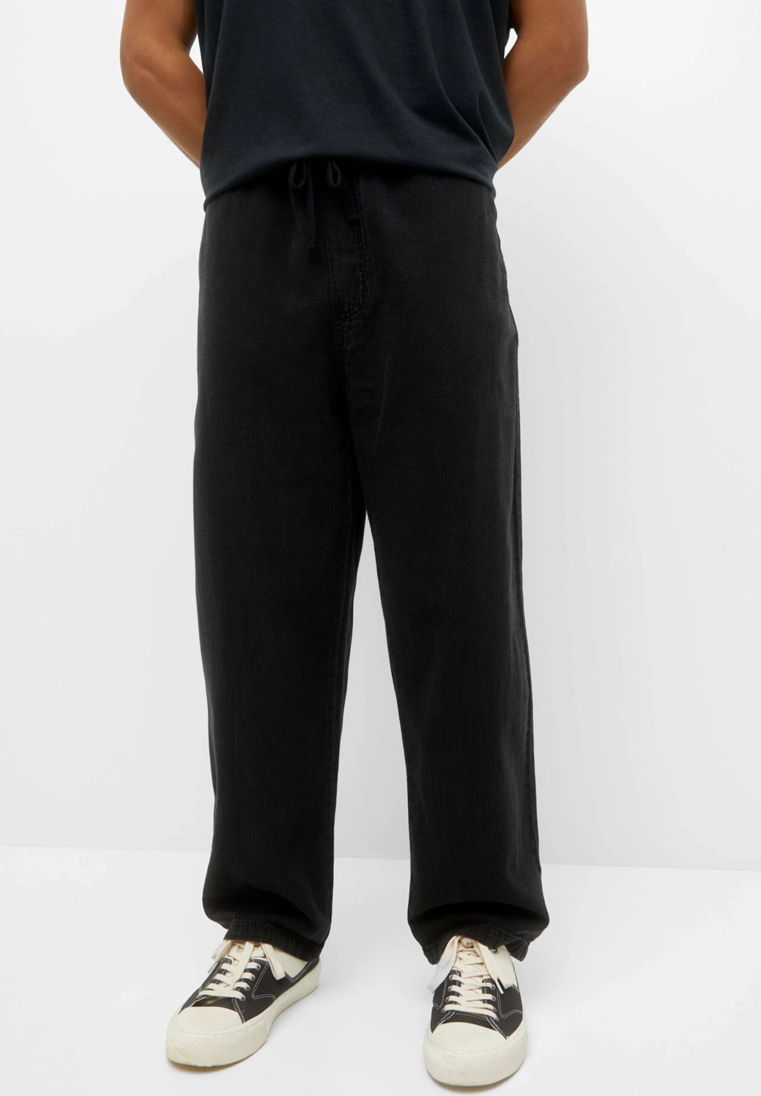 PULL & BEAR Basic Jogger Jeans BaggyBlack Uomo Jeans PUC22G0PD-Q11 3 PULL & BEAR Basic Jogger Jeans BaggyBlack Uomo Jeans PUC22G0PD-Q11