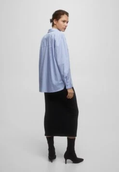 PULL & BEAR Basic-PopelinCamiciaStone Blue Denim Donna Camicie E Bluse PUC21E0SS-K11 -PULL - BEAR Negozio 4b1c83edcf1c4a81899cd0531cb9b997
