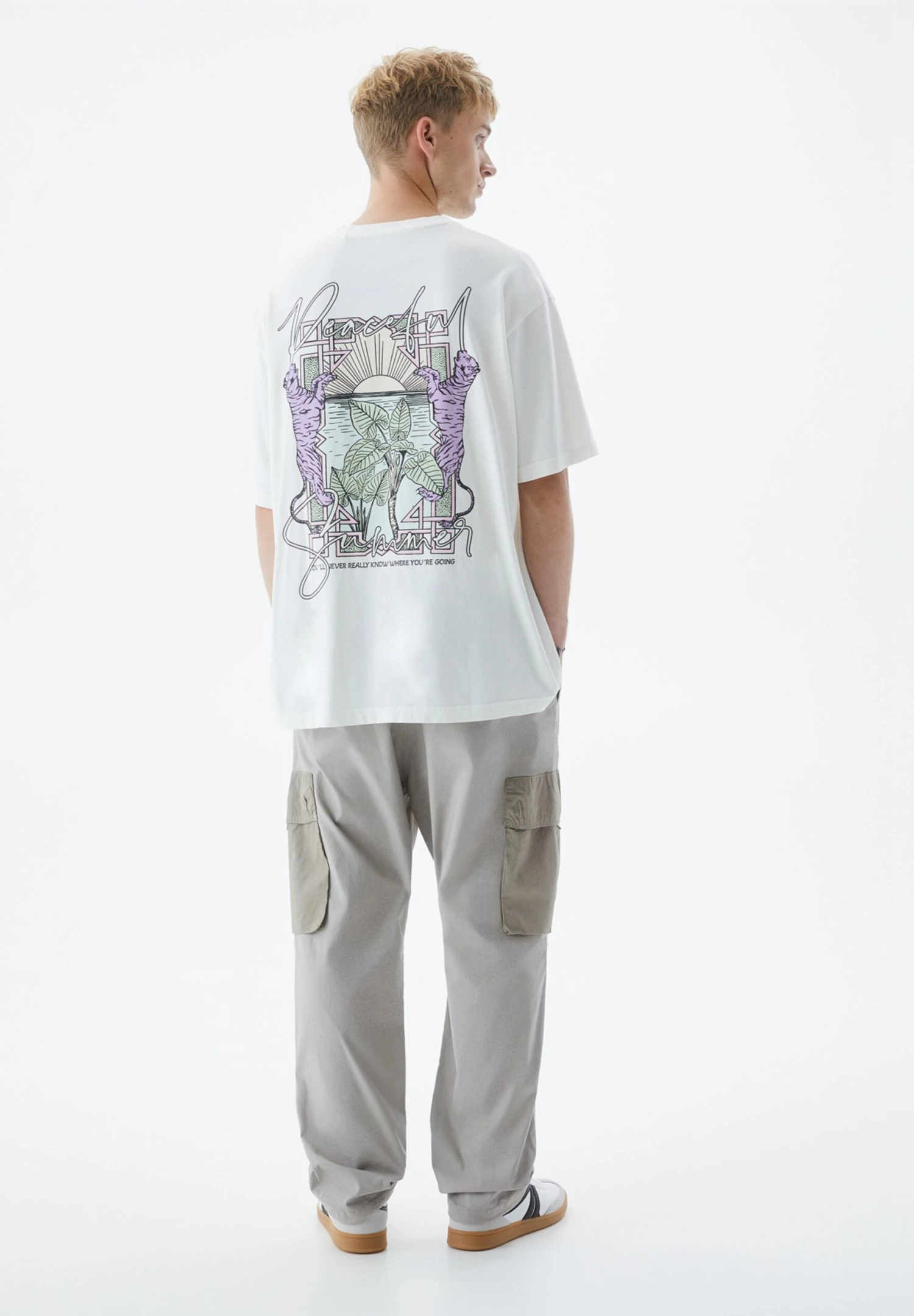 PULL & BEAR Short SleeveT-Shirt Con StampaWhite Uomo T-shirt E Polo PUC22O1QQ-A11 5 PULL & BEAR Short SleeveT-Shirt Con StampaWhite Uomo T-shirt E Polo PUC22O1QQ-A11 - immagine 3