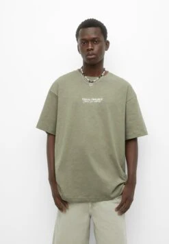 PULL & BEAR With Short Sleeves And Slogan PrintT-Shirt Con StampaKhaki Uomo T-shirt E Polo PUC22O1OO-N11 -PULL - BEAR Negozio 4bc26e17a2d149208d7104aaa5642796