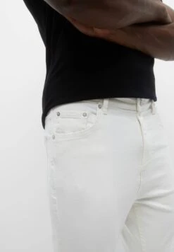 PULL & BEAR Jeans A SigarettaWhite Uomo Jeans PUC22G0LD-A11 -PULL - BEAR Negozio 4bf63be6d21e49579e3063f6d66f8d7d