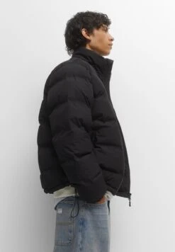 PULL & BEAR Basic Coloured-Puffer Giacca InvernaleBlack Uomo Giacche PUC22T0T6-Q11 -PULL - BEAR Negozio 54efaed3fa384395bff62c0bd0f9e076