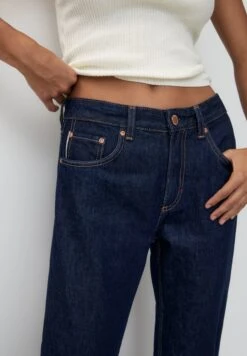 PULL & BEAR Low-Waist SelvedgeJeans A SigarettaDark Blue Donna Jeans PUC21N0MR-K11 13 PULL & BEAR Low-Waist SelvedgeJeans A SigarettaDark Blue Donna Jeans PUC21N0MR-K11 -PULL - BEAR Negozio 55b0df2cfbaf4037aad37e3c686c4b6b