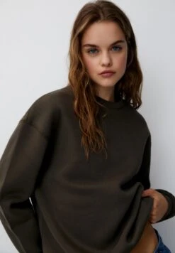 PULL & BEAR Round NeckFelpaDark Green Donna Felpe PUC21J114-M11 -PULL - BEAR Negozio 5702af0ce4af4f34b218bf85e19ef9aa