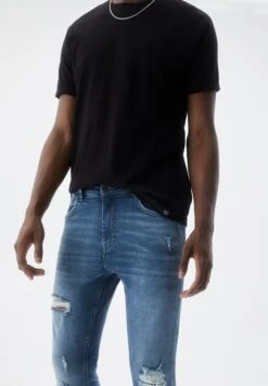 PULL & BEAR Jeans Skinny FitDark Blue Denim Uomo Jeans PUC22G0PT-K13 -PULL - BEAR Negozio 5756eac3e0cf452ea58b4df2ebeaed9e