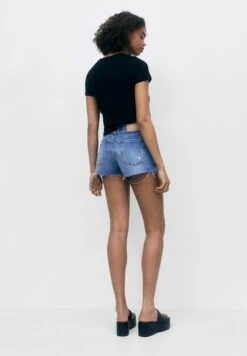 PULL & BEAR Mom-Fit - Shorts Di Jeans - Blue Denim -PULL - BEAR Negozio 5ce46b90b14d4a2a8d7ea314e711f78e
