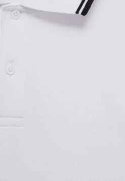 PULL & BEAR With Contrast Collar - Polo - White -PULL - BEAR Negozio 5d512e19fe85448a8247b4a2d273d5d5