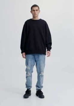 PULL & BEAR Mit Rissen Am Knie - Jeans Tapered Fit - Royal Blue 15 PULL & BEAR Mit Rissen Am Knie - Jeans Tapered Fit - Royal Blue -PULL - BEAR Negozio 5df912cc543247e4b2fe29405d2720db