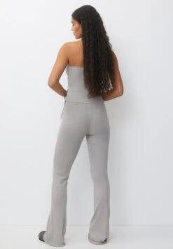 PULL & BEAR FlaredPantaloniLight Grey Donna Pantaloni PUC21A0VE-C11 -PULL - BEAR Negozio 5f4342f07c8b4ce890054884b8ba0a23
