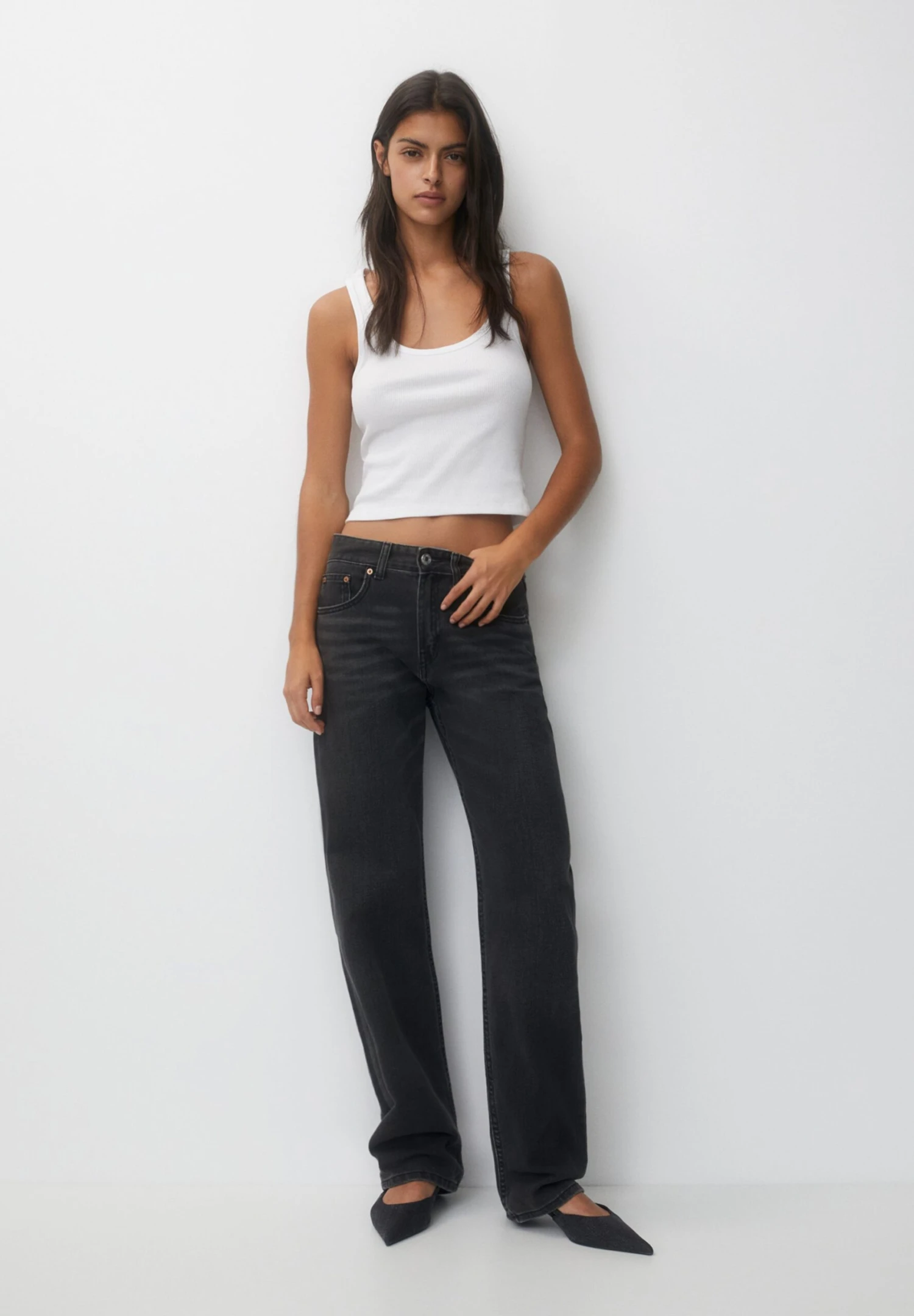 PULL & BEAR Mid Waist- Jeans A Sigaretta - Black 4 PULL & BEAR Mid Waist- Jeans A Sigaretta - Black - immagine 2