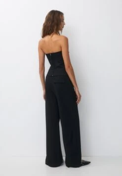 PULL & BEAR Smart With Buttons At The WaistPantaloniBlack Donna Pantaloni PUC21A0VL-Q11 -PULL - BEAR Negozio 640d4077a61f41238665ba9417872281