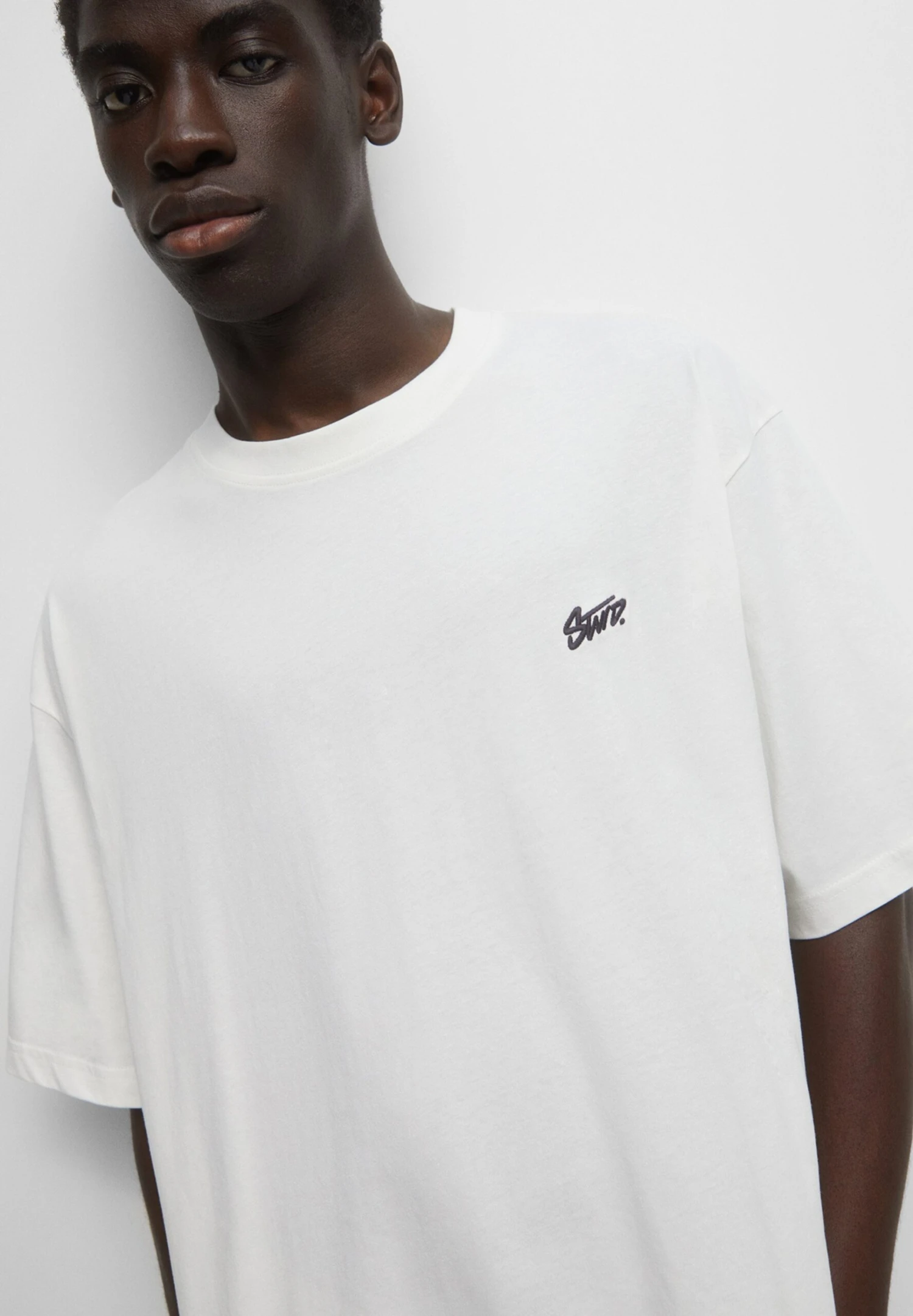 PULL & BEAR Short Sleeve StwdT-Shirt Con StampaWhite Uomo T-shirt E Polo PUC22O1PA-A11 7 PULL & BEAR Short Sleeve StwdT-Shirt Con StampaWhite Uomo T-shirt E Polo PUC22O1PA-A11 - immagine 5