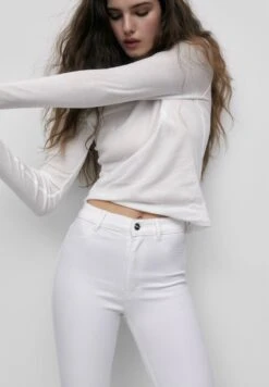 PULL & BEAR High-Waist - Jeans Skinny Fit - White -PULL - BEAR Negozio 69d4698c9fd641dda87b1d1e58cbc50f